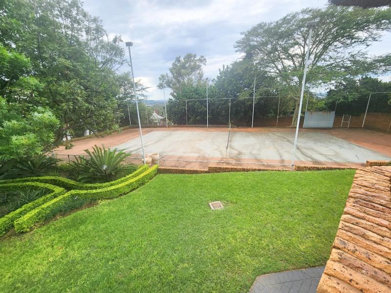5 Bedroom Property for Sale in Waterkloof Park Gauteng