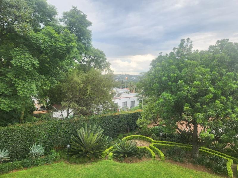 5 Bedroom Property for Sale in Waterkloof Park Gauteng