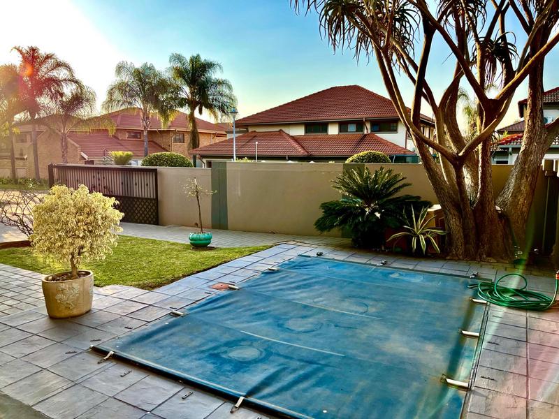 To Let 5 Bedroom Property for Rent in Montana Tuine Gauteng
