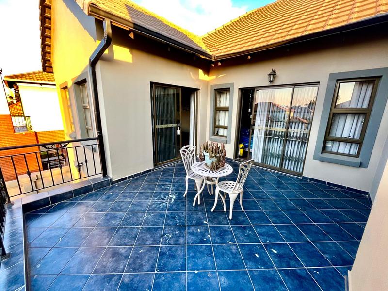 To Let 5 Bedroom Property for Rent in Montana Tuine Gauteng
