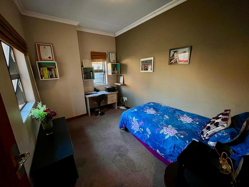 To Let 5 Bedroom Property for Rent in Montana Tuine Gauteng