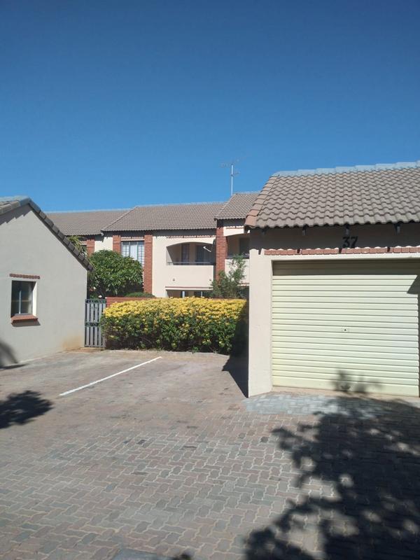 2 Bedroom Property for Sale in Mooikloof Ridge Gauteng