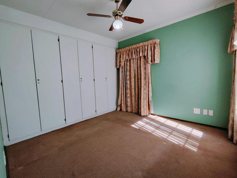 3 Bedroom Property for Sale in Wierdaglen Estate Gauteng