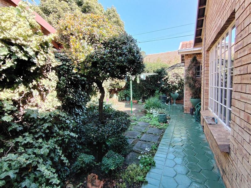 3 Bedroom Property for Sale in Wierdaglen Estate Gauteng