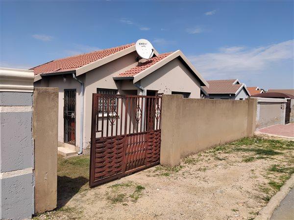 2 Bedroom Property for Sale in Fleurhof Gauteng