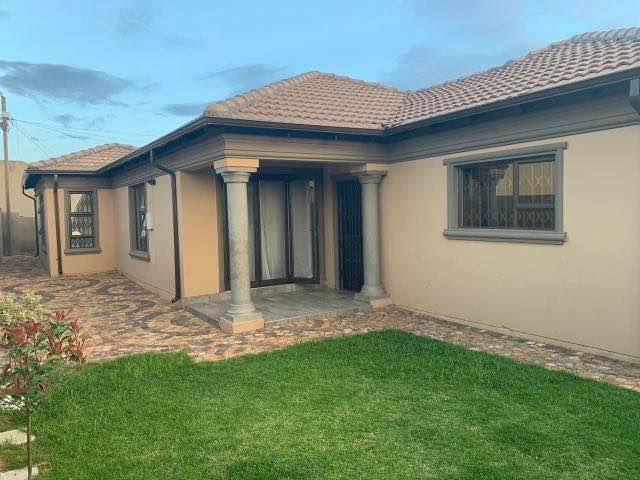 3 Bedroom Property for Sale in Hospital View Gauteng