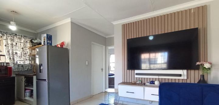 2 Bedroom Property for Sale in Fleurhof Gauteng
