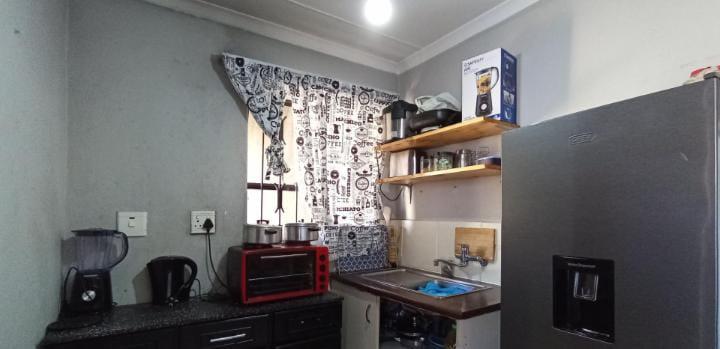 2 Bedroom Property for Sale in Fleurhof Gauteng