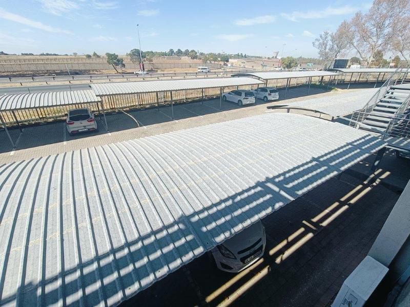 To Let commercial Property for Rent in Randjespark Gauteng