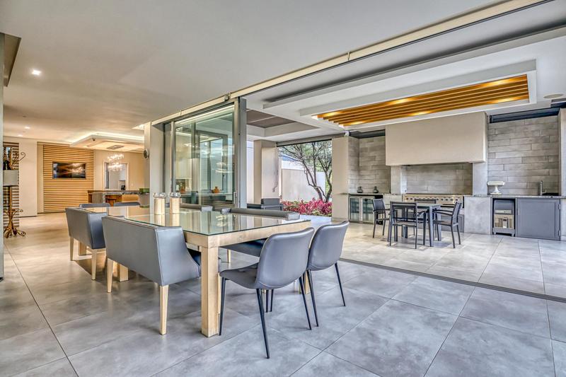 4 Bedroom Property for Sale in Waterfall Equestrian Estate Gauteng