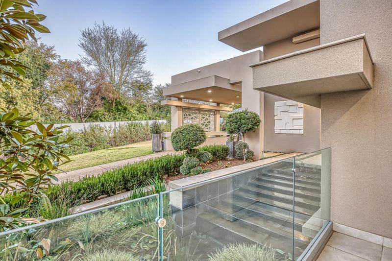 4 Bedroom Property for Sale in Waterfall Equestrian Estate Gauteng