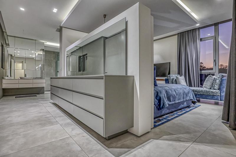 4 Bedroom Property for Sale in Waterfall Equestrian Estate Gauteng