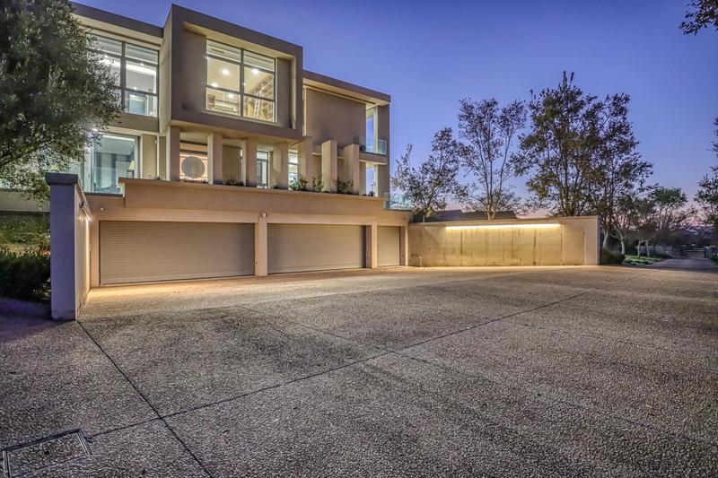 4 Bedroom Property for Sale in Waterfall Equestrian Estate Gauteng