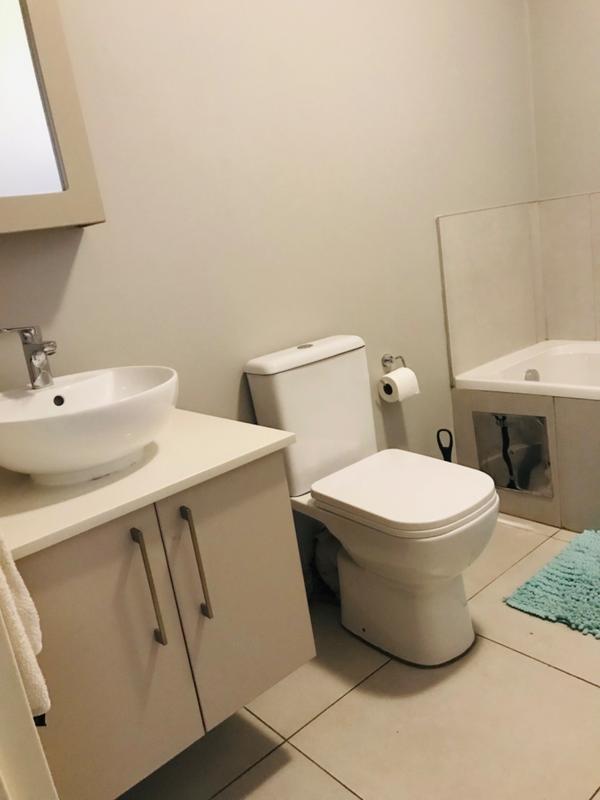 To Let 2 Bedroom Property for Rent in Midridge Park Gauteng