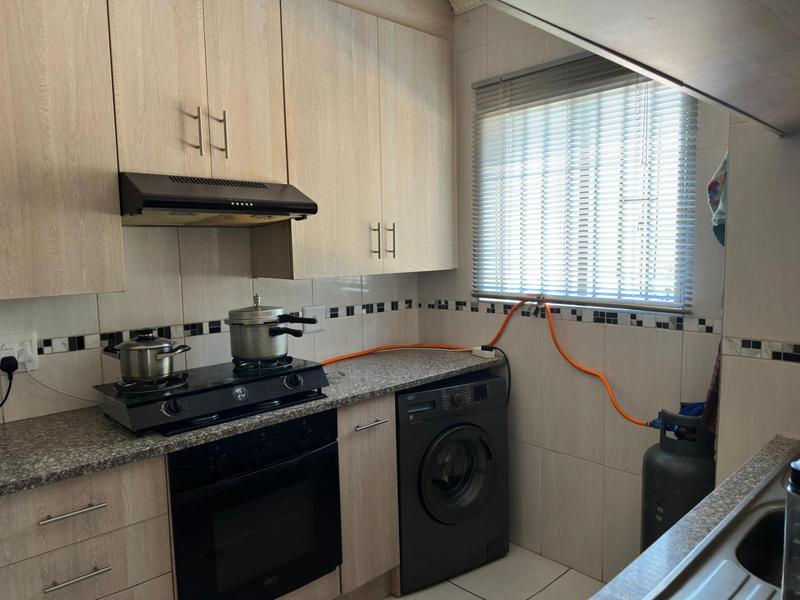 To Let 2 Bedroom Property for Rent in Erasmia Gauteng