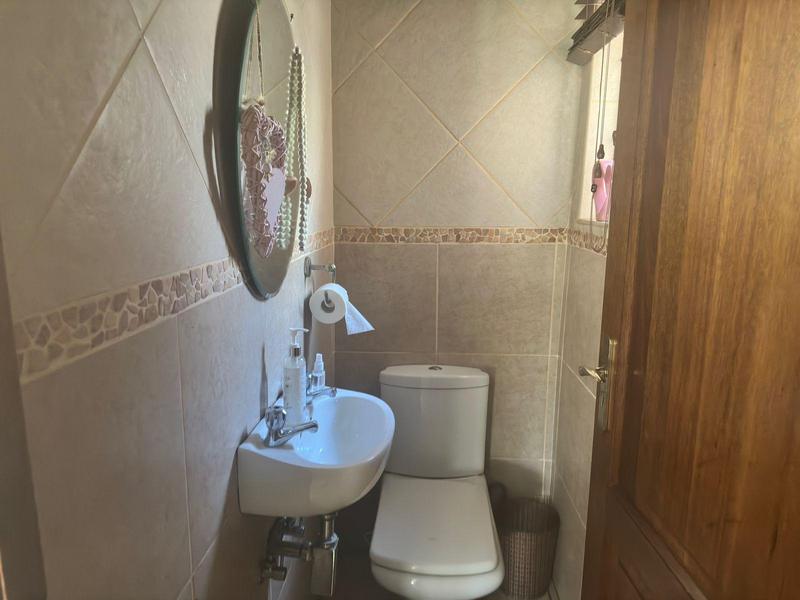 3 Bedroom Property for Sale in Raslouw Manor Gauteng
