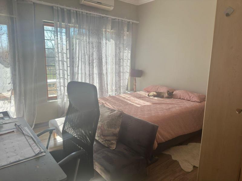 3 Bedroom Property for Sale in Raslouw Manor Gauteng