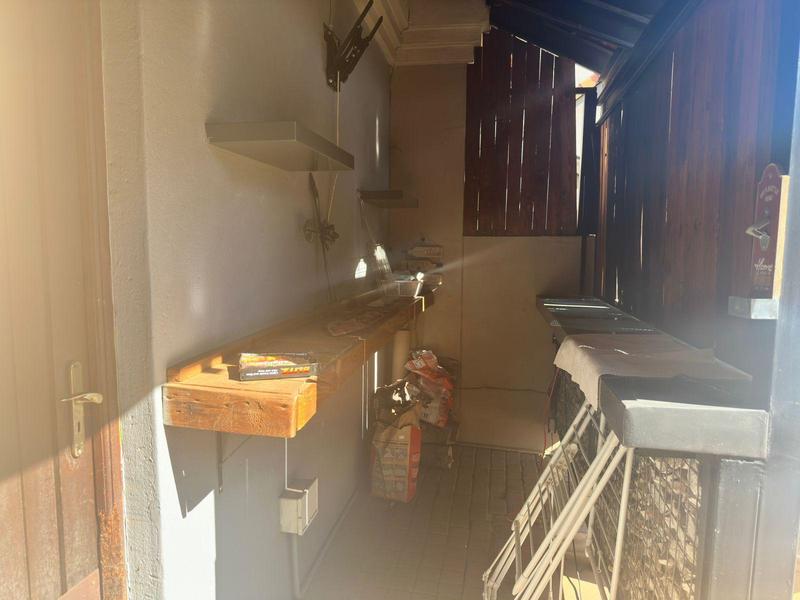 3 Bedroom Property for Sale in Raslouw Manor Gauteng