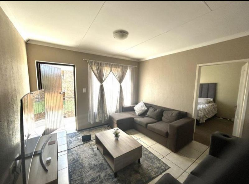 To Let 2 Bedroom Property for Rent in Roodepoort Gauteng
