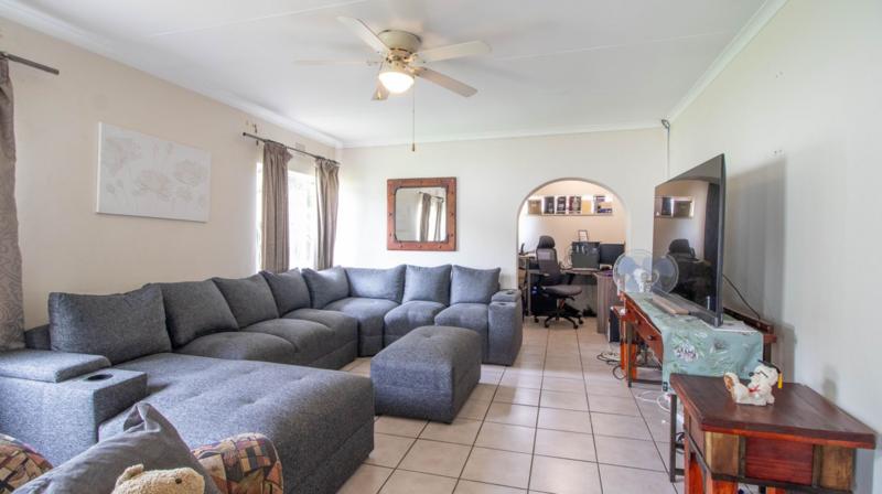 3 Bedroom Property for Sale in De Klerkshof Gauteng