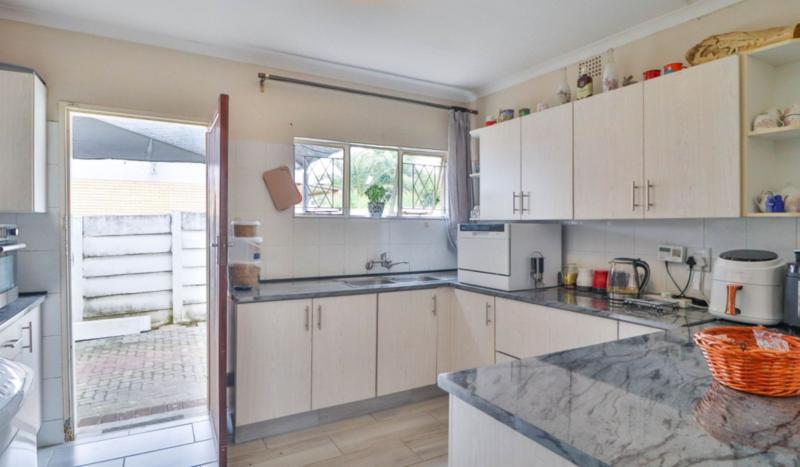 3 Bedroom Property for Sale in De Klerkshof Gauteng