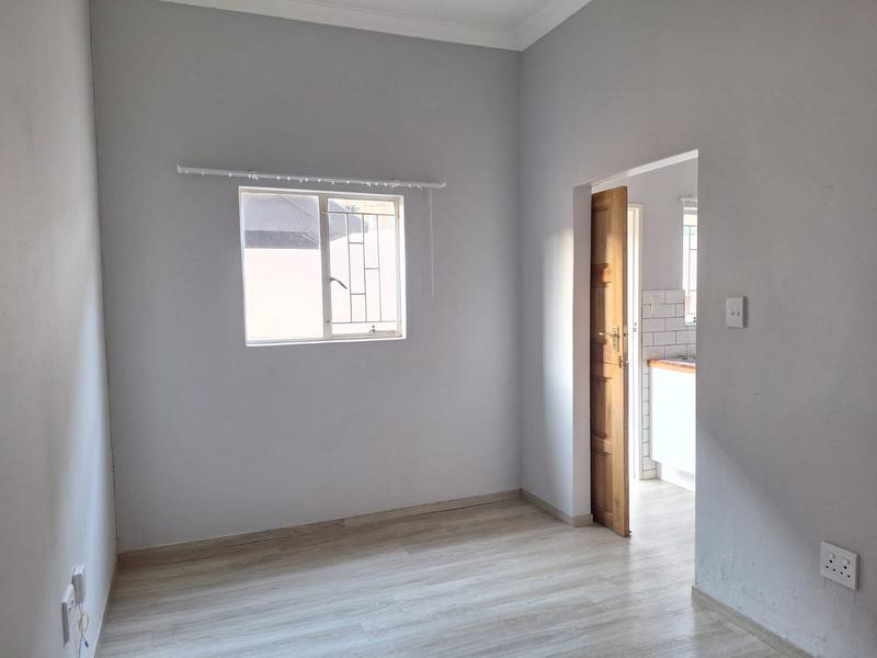 To Let 1 Bedroom Property for Rent in Selection Park Gauteng