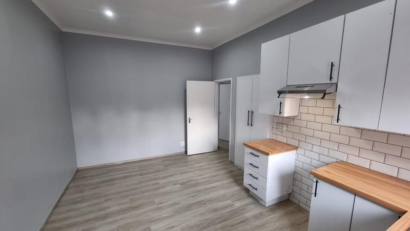 To Let 1 Bedroom Property for Rent in Selection Park Gauteng