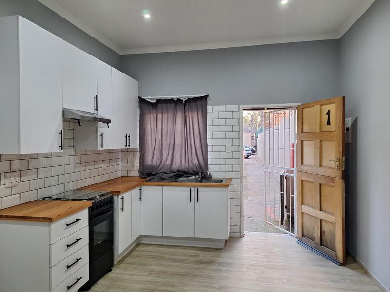 To Let 1 Bedroom Property for Rent in Selection Park Gauteng