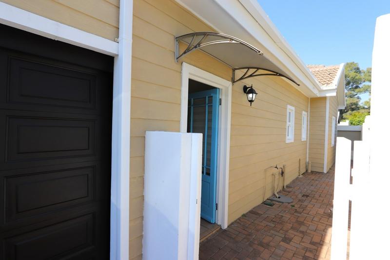 To Let 3 Bedroom Property for Rent in Broadacres Gauteng
