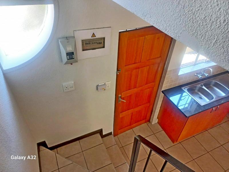 2 Bedroom Property for Sale in Birchleigh Gauteng