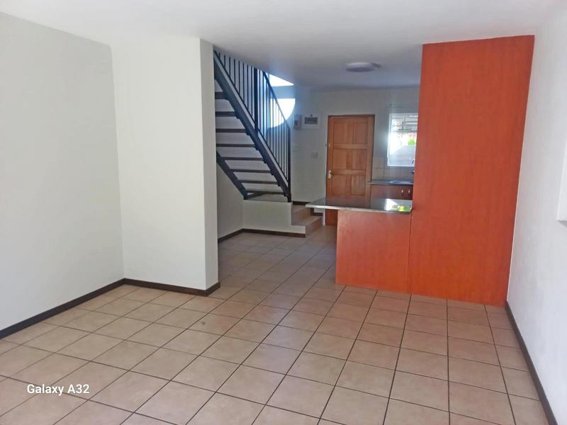 2 Bedroom Property for Sale in Birchleigh Gauteng