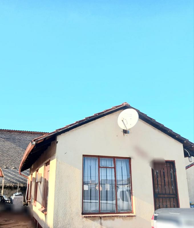 3 Bedroom Property for Sale in Clayville Gauteng