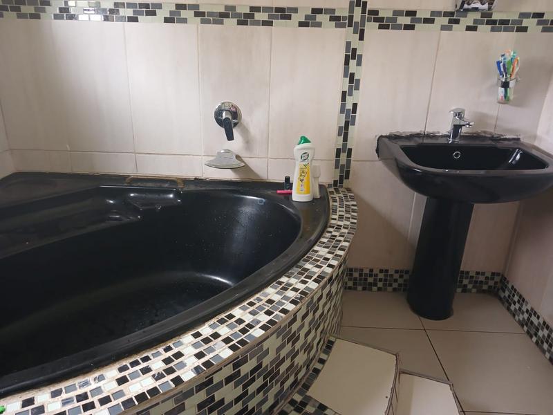 3 Bedroom Property for Sale in Tembisa Gauteng