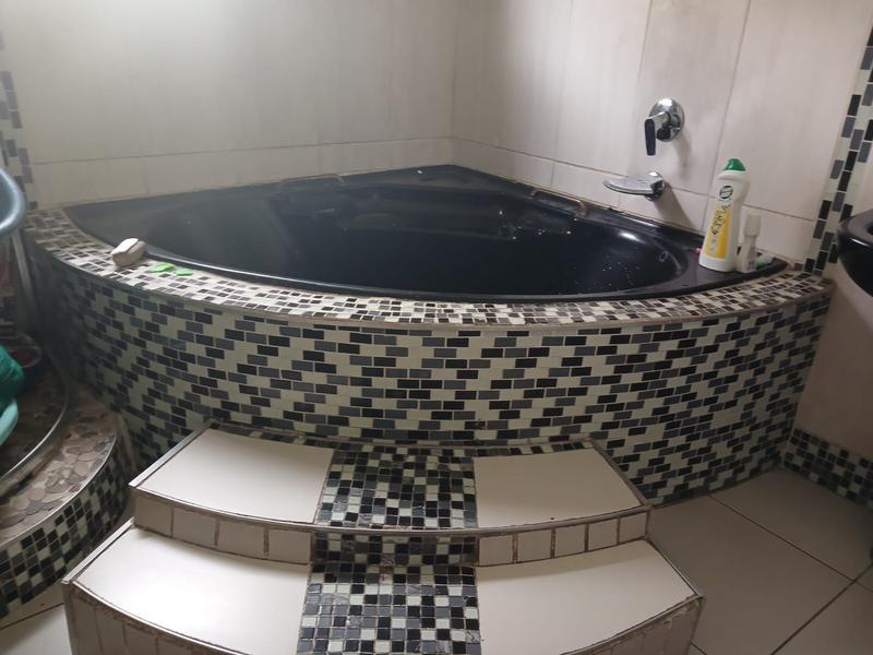 3 Bedroom Property for Sale in Tembisa Gauteng