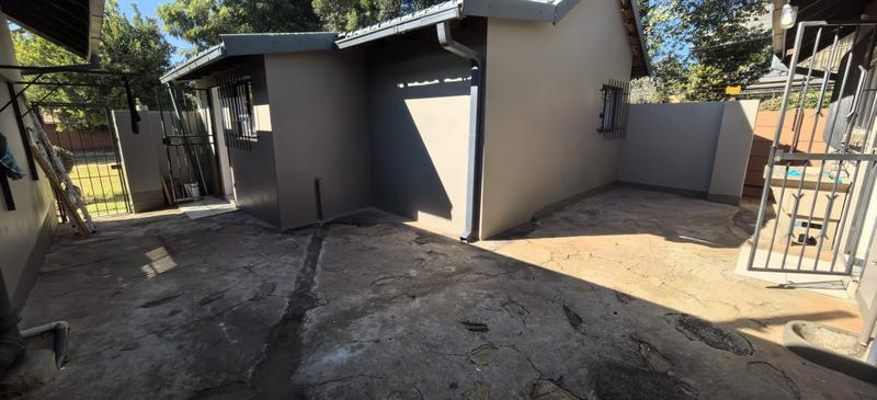 4 Bedroom Property for Sale in Florida Park Gauteng