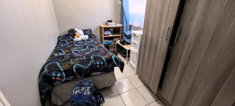 4 Bedroom Property for Sale in Florida Park Gauteng