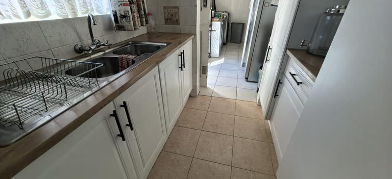 4 Bedroom Property for Sale in Florida Park Gauteng