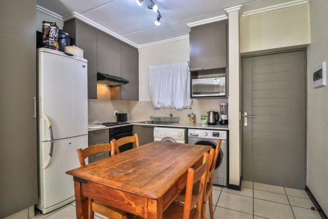 To Let 1 Bedroom Property for Rent in Fourways Gauteng