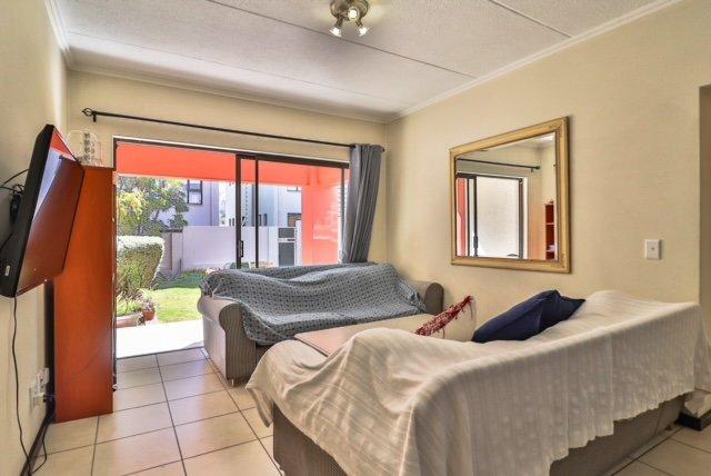 To Let 1 Bedroom Property for Rent in Fourways Gauteng