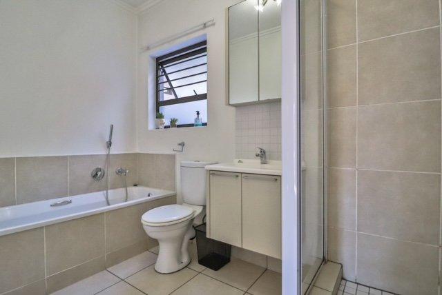 To Let 1 Bedroom Property for Rent in Fourways Gauteng