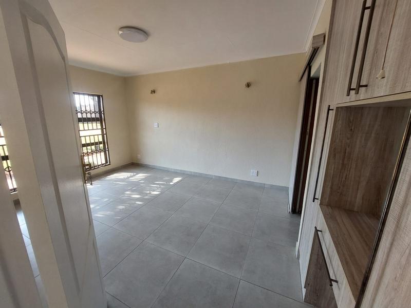 7 Bedroom Property for Sale in Dalpark Ext 1 Gauteng