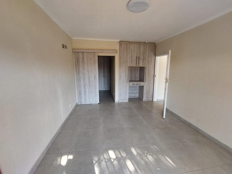 7 Bedroom Property for Sale in Dalpark Ext 1 Gauteng