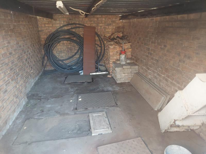 7 Bedroom Property for Sale in Dalpark Ext 1 Gauteng