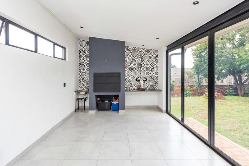 3 Bedroom Property for Sale in Bedfordview Gauteng