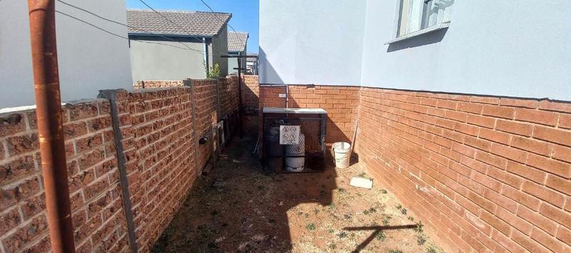 2 Bedroom Property for Sale in South Hills Gauteng