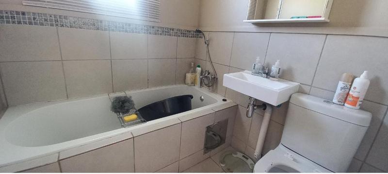 2 Bedroom Property for Sale in South Hills Gauteng