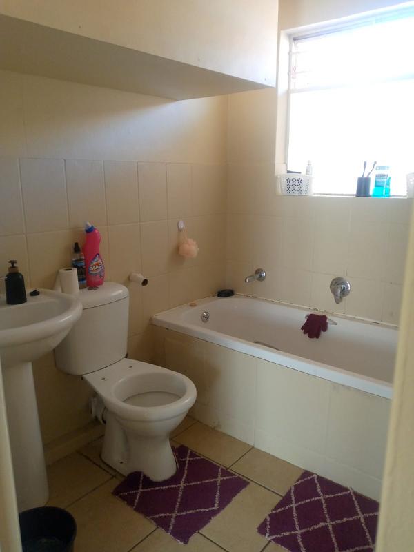 2 Bedroom Property for Sale in Florida Gauteng