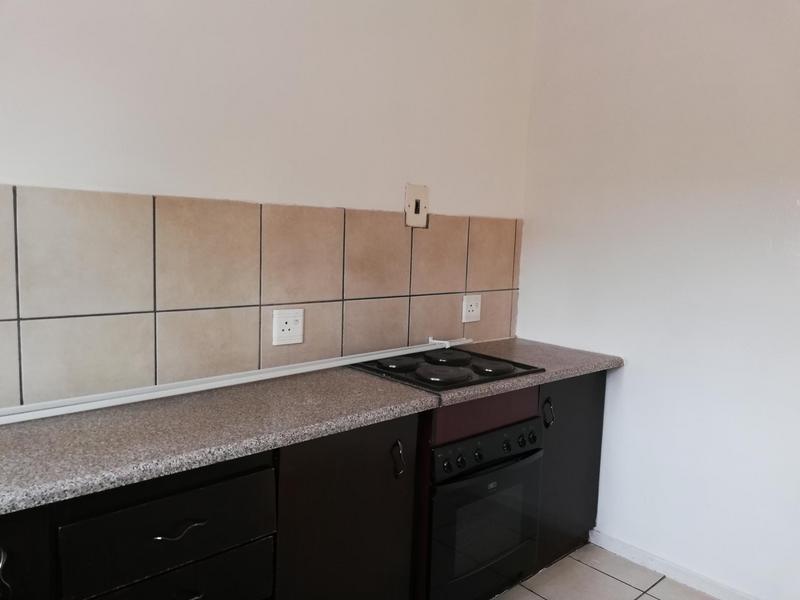 To Let 2 Bedroom Property for Rent in Turffontein Gauteng