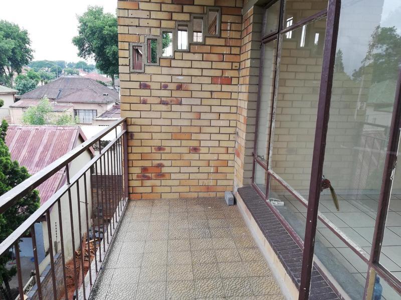 To Let 2 Bedroom Property for Rent in Turffontein Gauteng