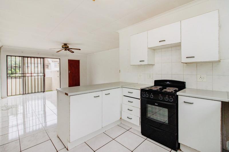2 Bedroom Property for Sale in Vorna Valley Gauteng
